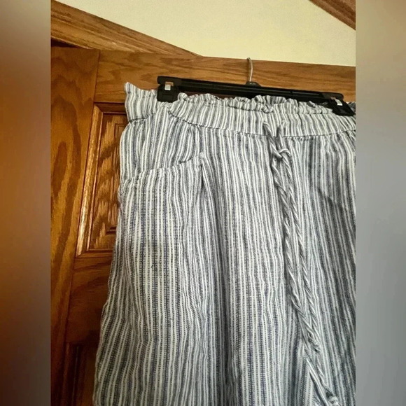 American Eagle - Linen Pants - Picture 5 of 8